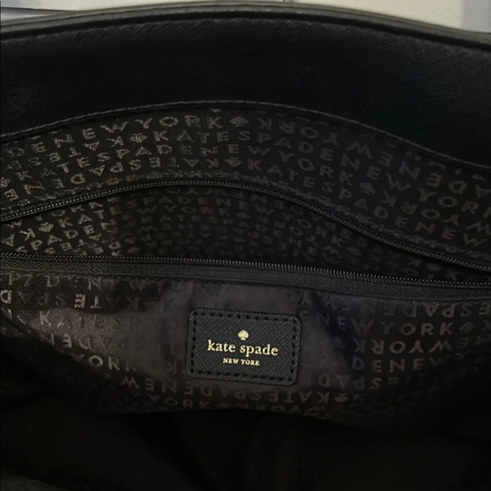 Kate Spade Black Tote Bag with Elegant Design - Picture 5 of 8
